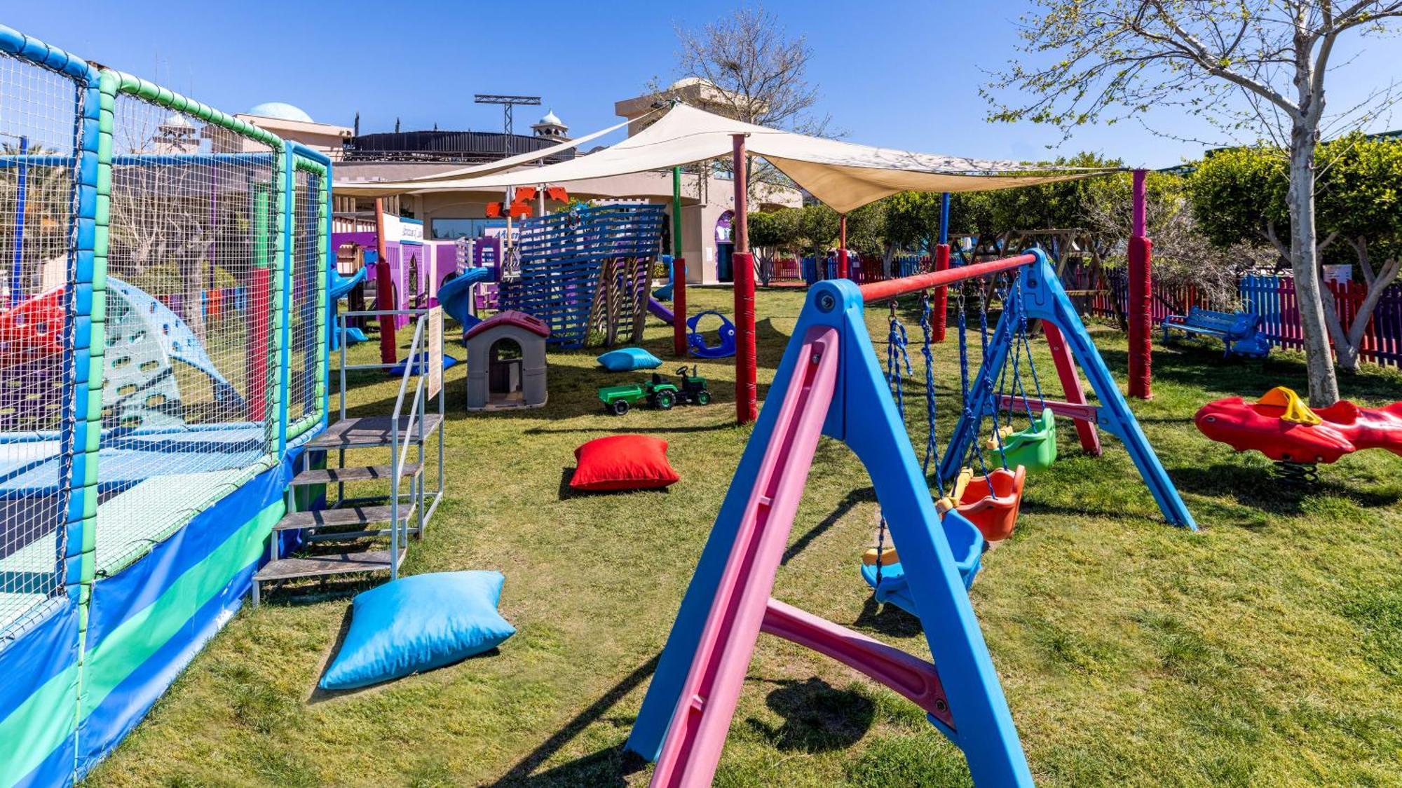 Spice Hotel & Spa Belek Eksteriør bilde Playground at the hospital